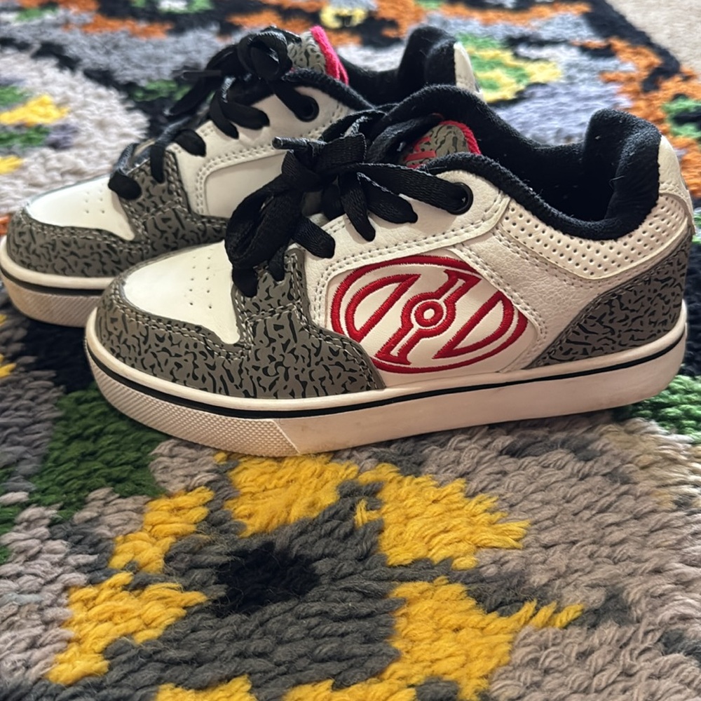 Unisex Heelys Motion Plus White/Grey/Elephant Print Ankle-High Skateboarding